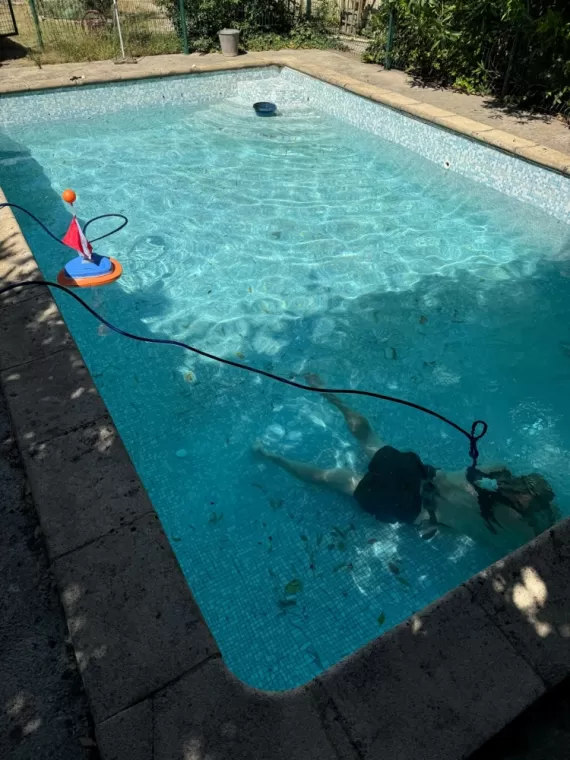 Recherche de fuite dans une piscine à Roquemaure, Remoulins, 4CANA